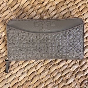 Tory Burch wallet